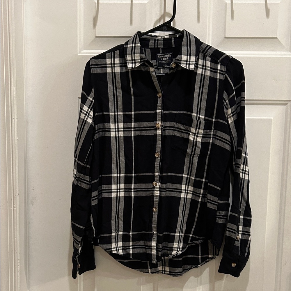 Abercrombie & Fitch Black and White Plaid Shirt